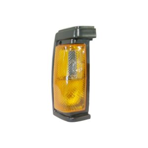 Nissan 1 tonner corner light right side 1986 – 1995