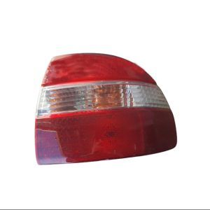 Toyota Corolla RXI / RSI tail light right side 1997 – 1998